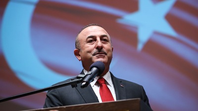 Bakan Çavuşoğlu'ndan Yunanistan'a uyarı!