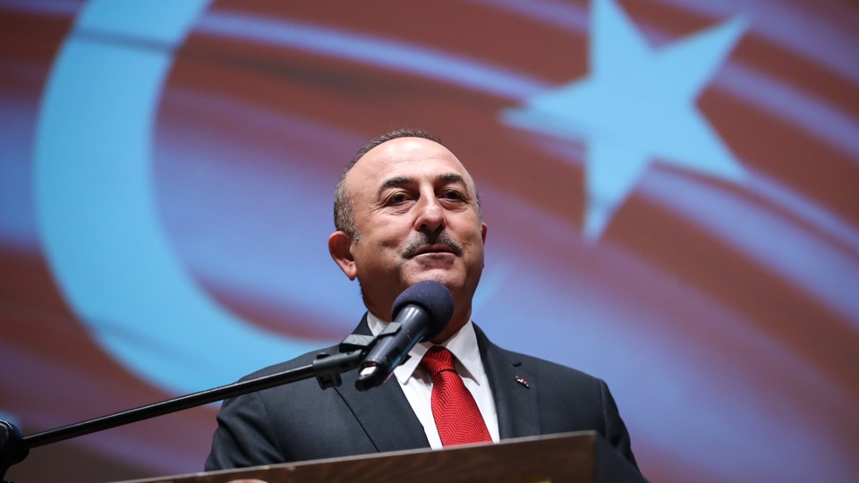 Bakan Çavuşoğlu'ndan Yunanistan'a uyarı!