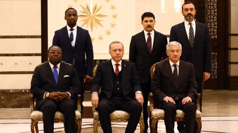 Erdoğan, Ekvator Ginesi Büyükelçisini kabul etti