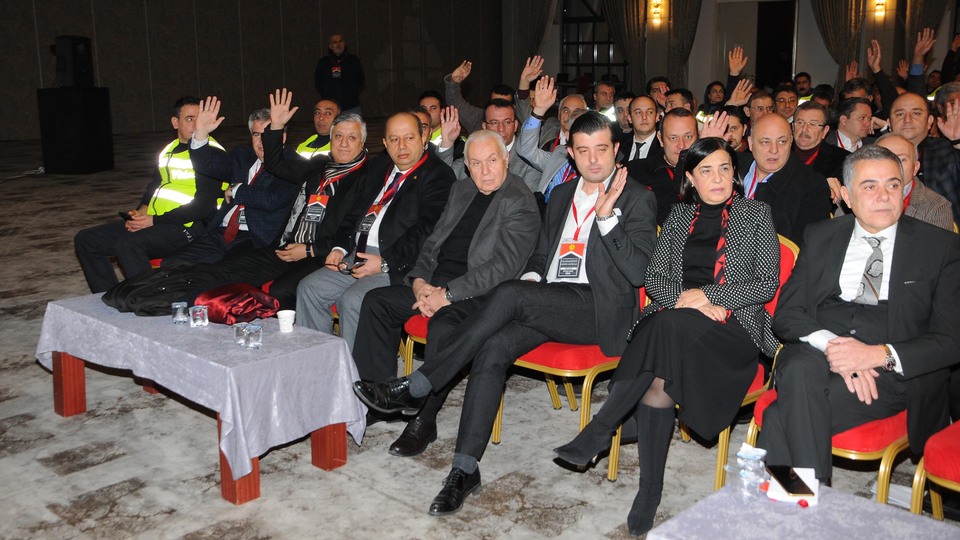 Eskişehirspor'da kongre ertelendi!