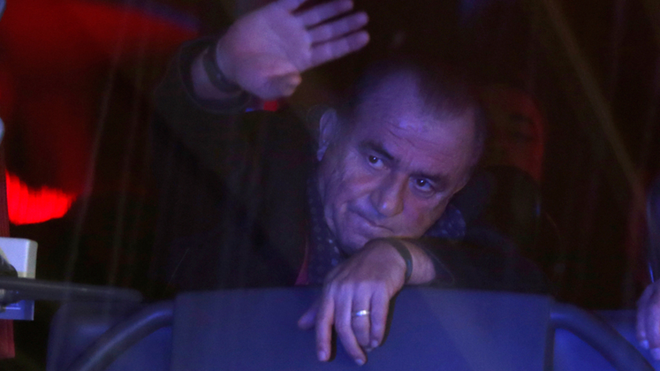 Terim açıkladı: İki yıldızla yollar ayrıldı