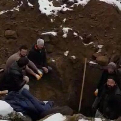 Kazdıkları çukurda suçüstü yakalandılar