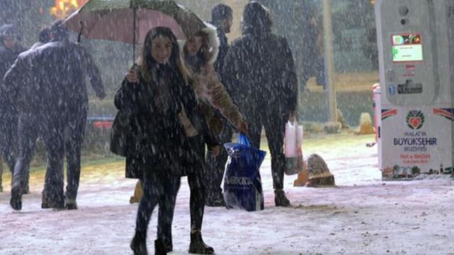 Bursa'da bugün okullar tatil mi? Valilik açıkladı