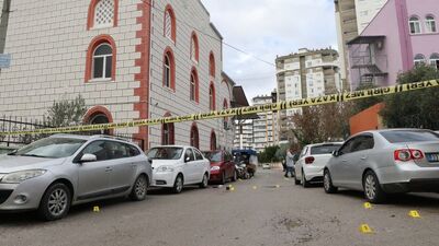 Cuma namazı çıkışı mermi yağmuru!