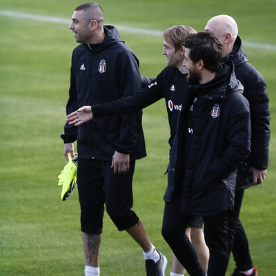 Burak Yılmaz, Beşiktaş'ta antrenmana çıktı