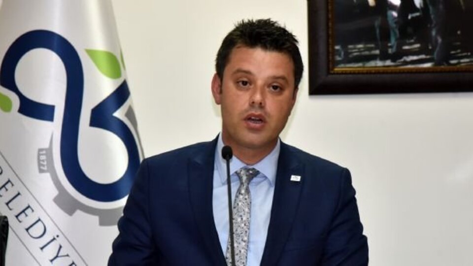 Ahmet Sarıkurt kimdir?