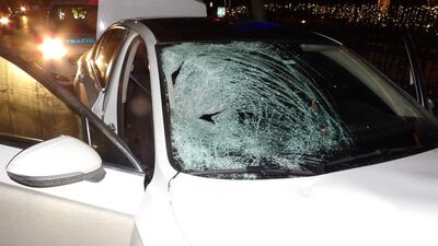 Kolundaki yazıyı görünce donup kaldılar!