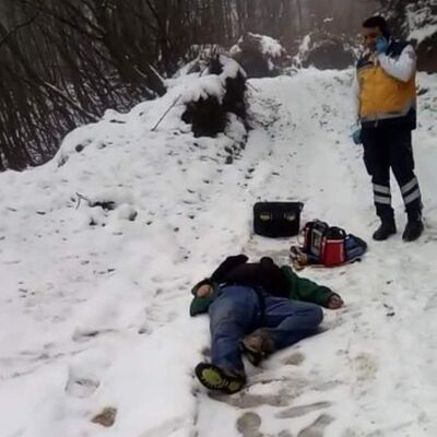 Uludağ'da inanılmaz olay! Aç kalan hayvanlara yiyecek götürüyordu!