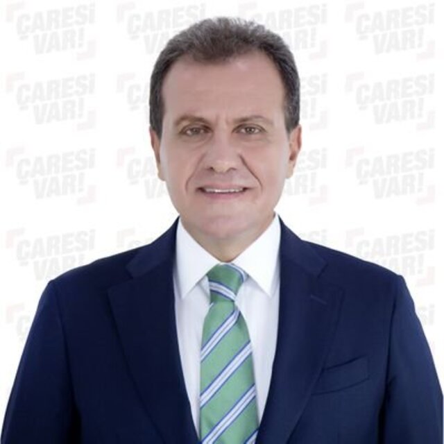 Vahap Seçer kimdir?