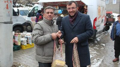 Plastik poşet kullanımını azaltmak için