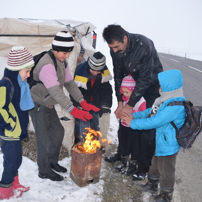 Her şey çocuklarının okuması için