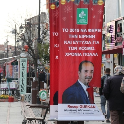 CHP’li Belediye Başkanı Gürkan’a Yunan afiş tepkisi