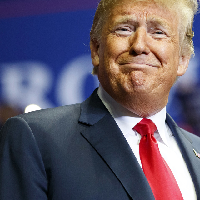 'Trump Sirki' diyerek istifa etti!
