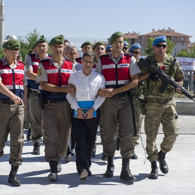 ABD heyeti FETÖ imamı Batmaz'a bu soruları sordu!