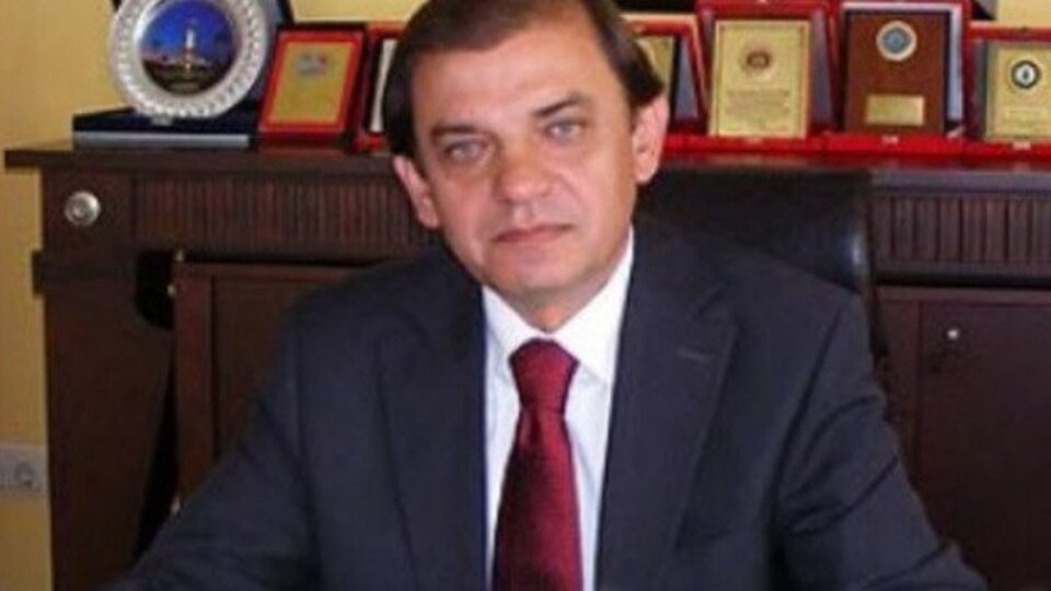 Reşat Gençtürk kimdir?