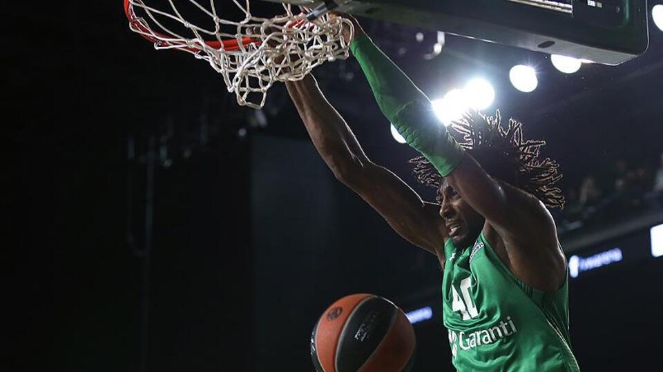 Darüşşafaka Barcelona'ya farklı mağlup oldu