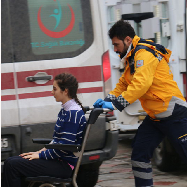 Baş dönmesi ve karın ağrısıyla uyandılar! 6 kişi ölümden döndü!