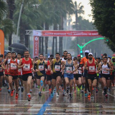 5 Ocak Adana Kurtuluş Yarı Maratonu tamamlandı