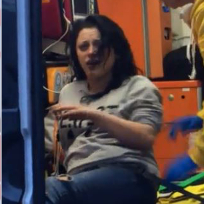 Otomobilde darp edilen kadını çığlıkları kurtardı!