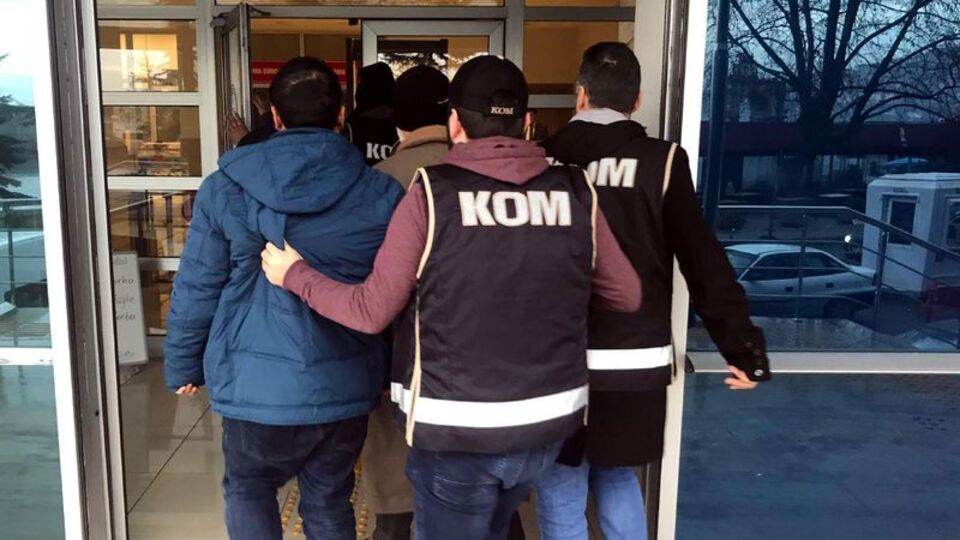 100 muvazzaf asker için yakalama kararı!
