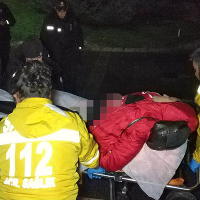 Bekçiler çığlık ve silah sesine koştu! Genç kadın kanlar içinde bulundu