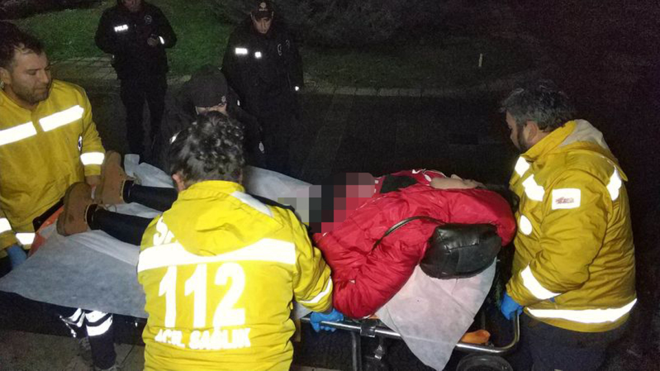 Bekçiler çığlık ve silah sesine koştu! Genç kadın kanlar içinde bulundu