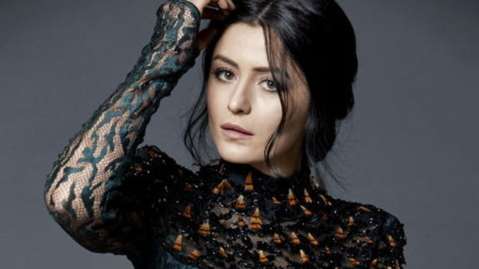 Deniz Çakır kimdir?