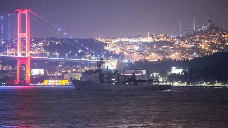 ABD savaş gemisi Karadeniz'de!