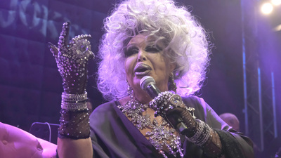 Müzikseverlere unutulmaz bir gece yaşattı