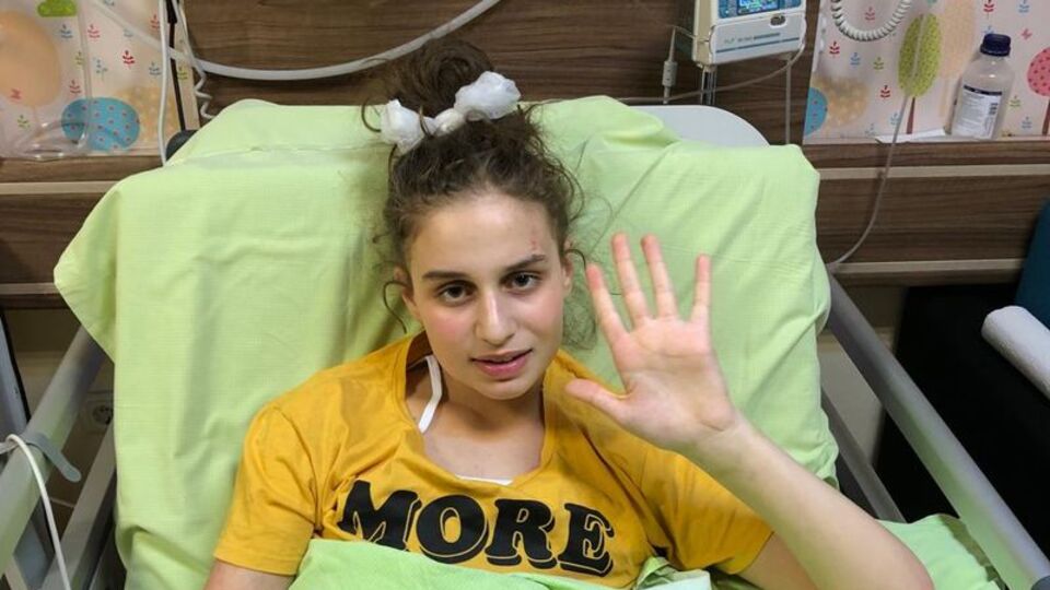 Kazada yaralanan şampiyon yüzücü Ebrar'dan iyi haber