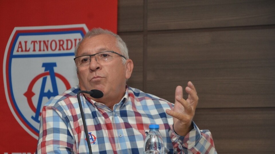 "Bizim işimiz profesyonel futbolcu yetiştiriciliği"