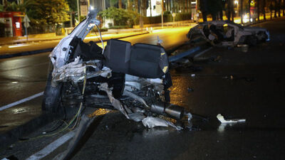 5 parçaya ayrılan araçtan yara almadan çıktı