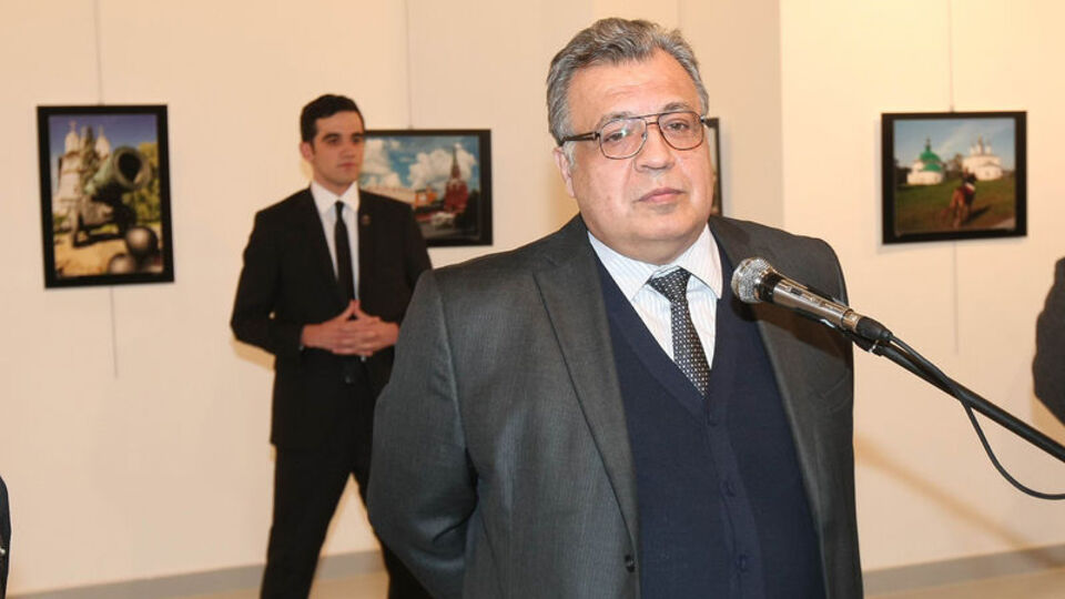 Karlov suikastı davası başladı