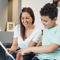 Karne alan çocuğa nasıl davranmalı?