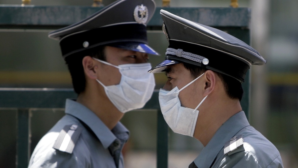 Çin'de ilkokulda bıçaklı saldırı: En az 20 yaralı!