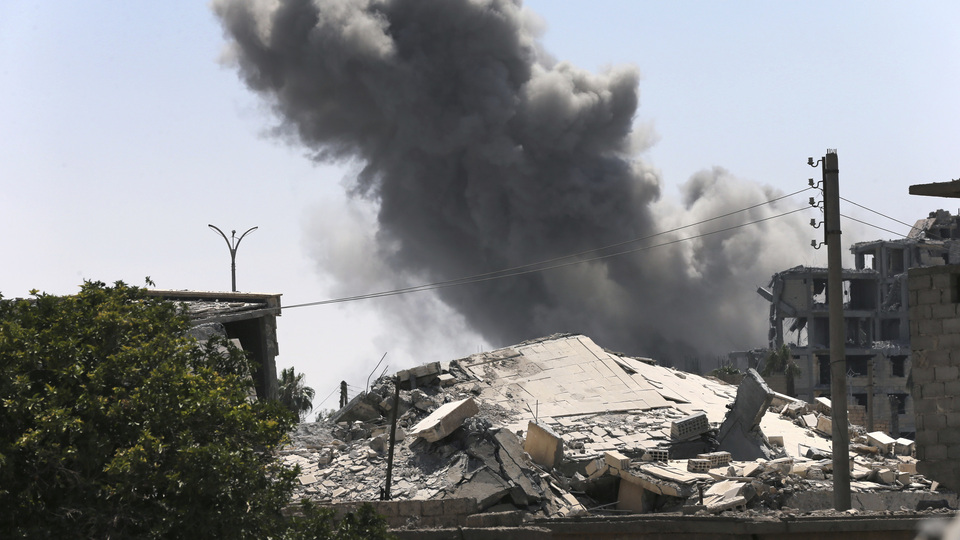 Suriye'nin doğusuna DEAŞ saldırısı: 32 ölü!