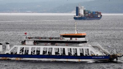 Kuzey Ege'de feribot seferleri iptal edildi