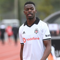 Yeni Kartal sahaya indi!
