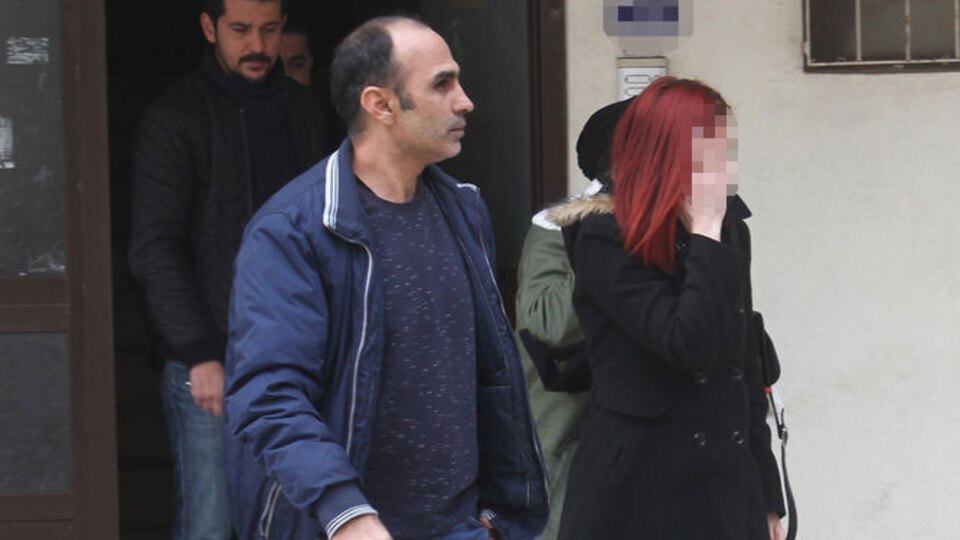 Kameradan gördü polisi aradı: 'Karım eve erkek aldı'