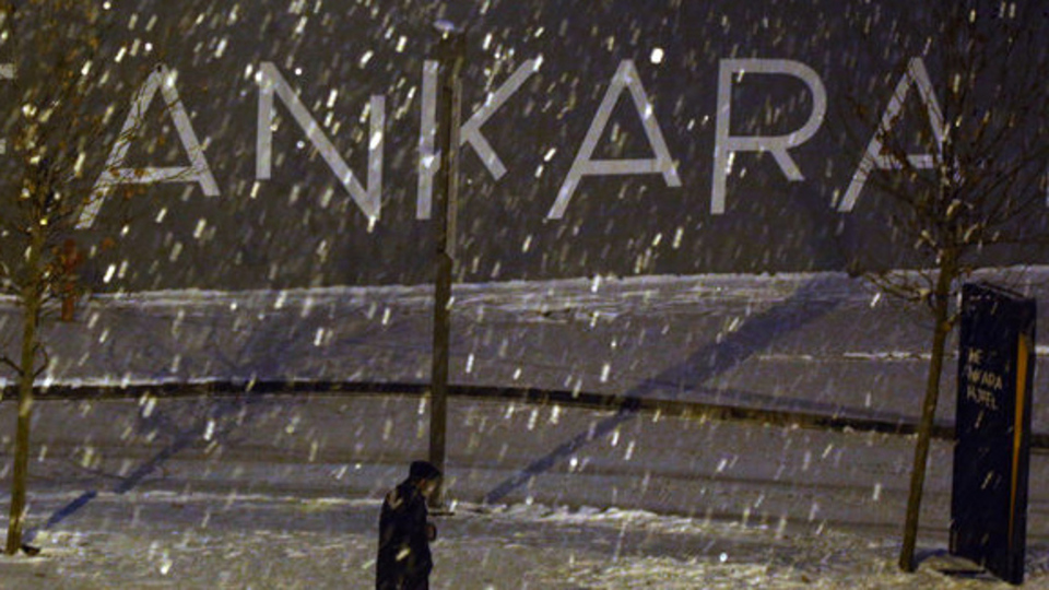 Ankara'da kar yağışı gece boyunca etkili oldu