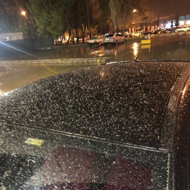 Adana'ya kar sürprizi... 4 yıl sonra yağdı