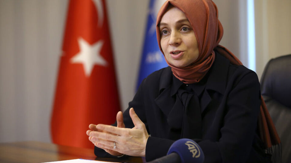 AK Parti'den "Suriyeli sığınmacılar" broşürü