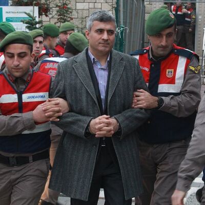 Son dakika... Eski İstihbarat Şube Müdürü'ne ağır ceza