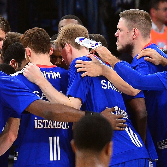 Anadolu Efes'in konuğu Khimki