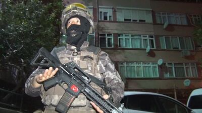 İstanbul'da uyuşturucu operasyonu: 1'i eski polis, 25 gözaltı
