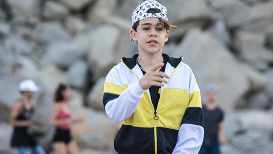 Alper Erözer kimdir?