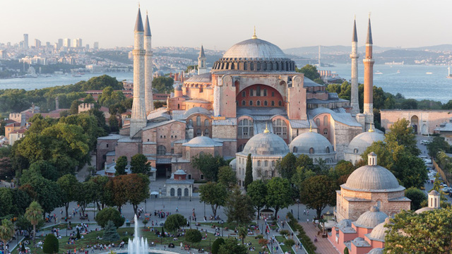 İstanbul Cuma namazı saat kaçta?