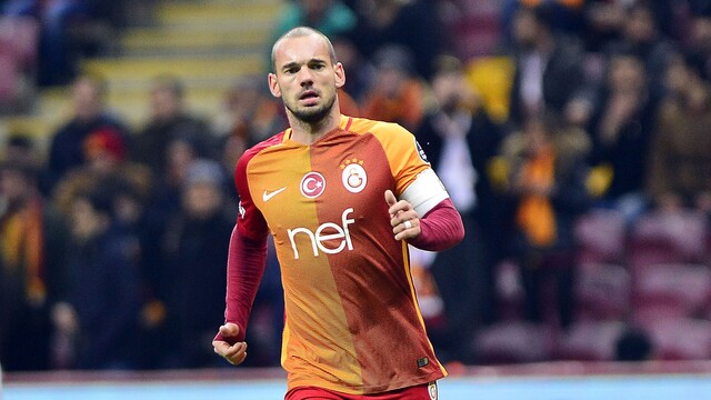Sneijder, Adana Demir'i neden reddetti?