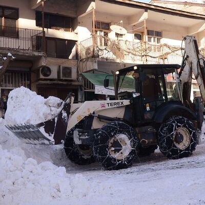 Kar 2 metreyi buldu! Bir ilçe kara gömüldü!