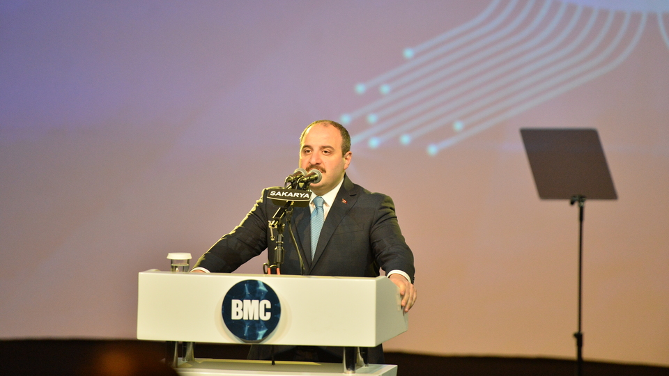 "Sınıfının en iyisi İHA ve SİHA'ları üreten Türk firmalarımız var"